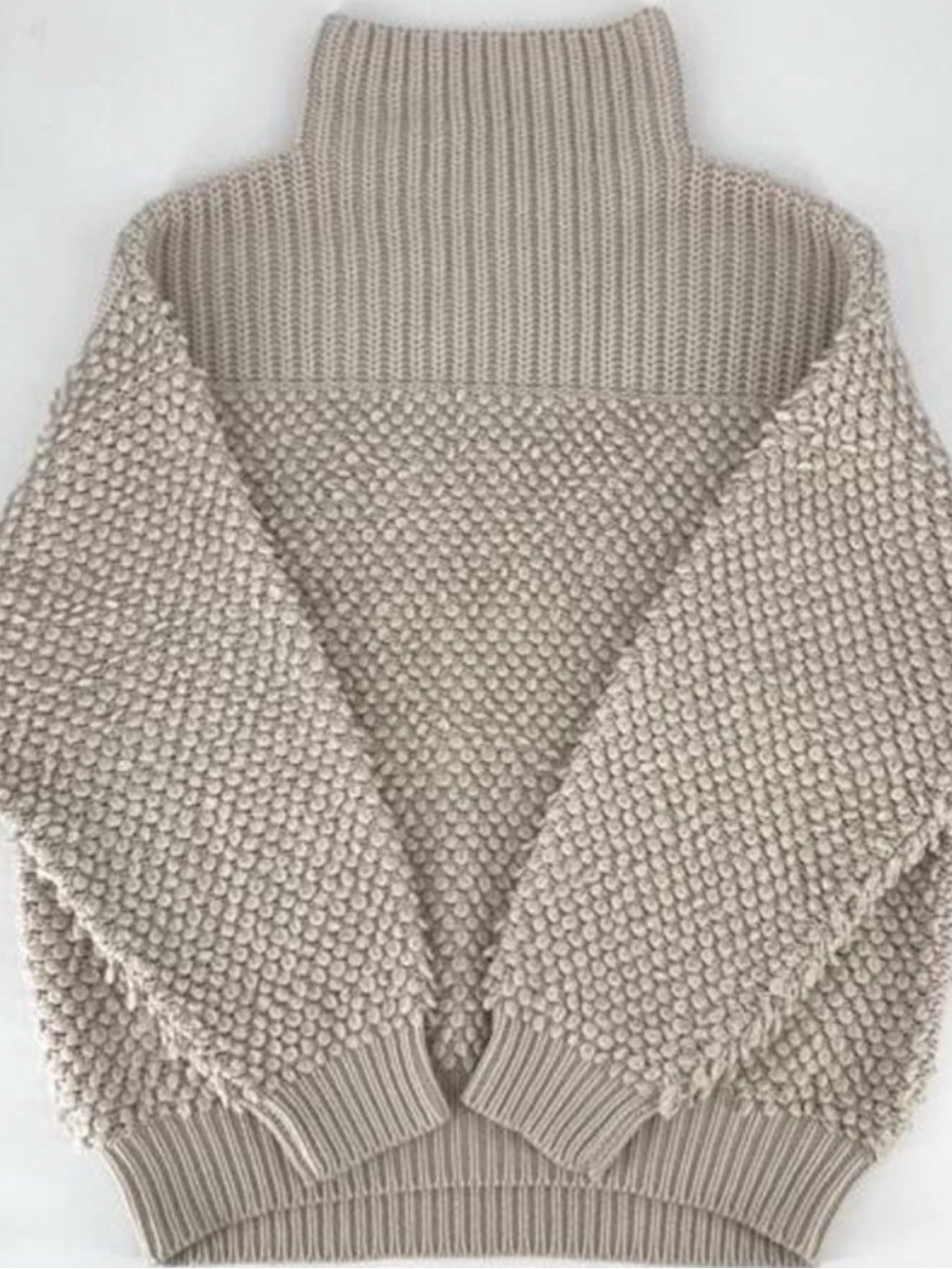 Aritzia Wilfred Chunky Oatmeal Oversized Turtleneck Wool Sweater Women medium